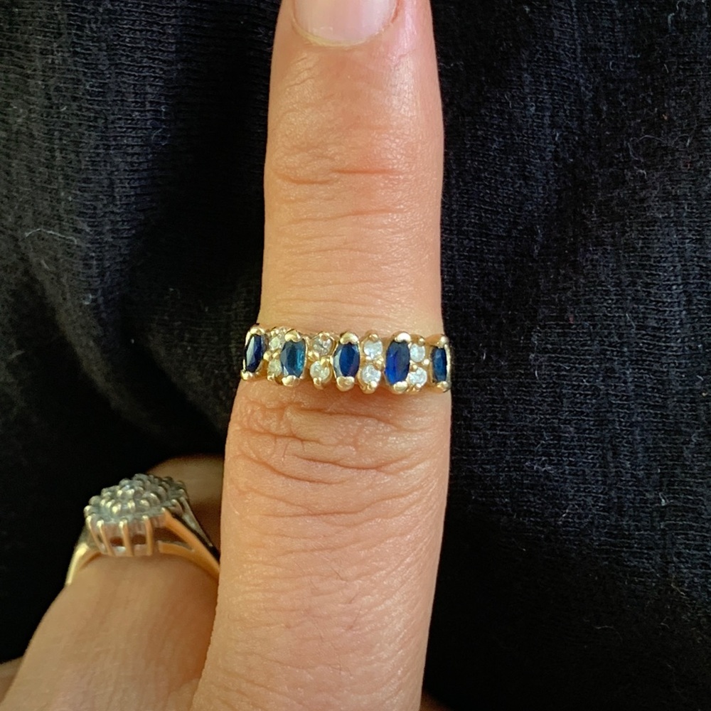 14k Sapphire and Diamond ring - Picture 10 of 16